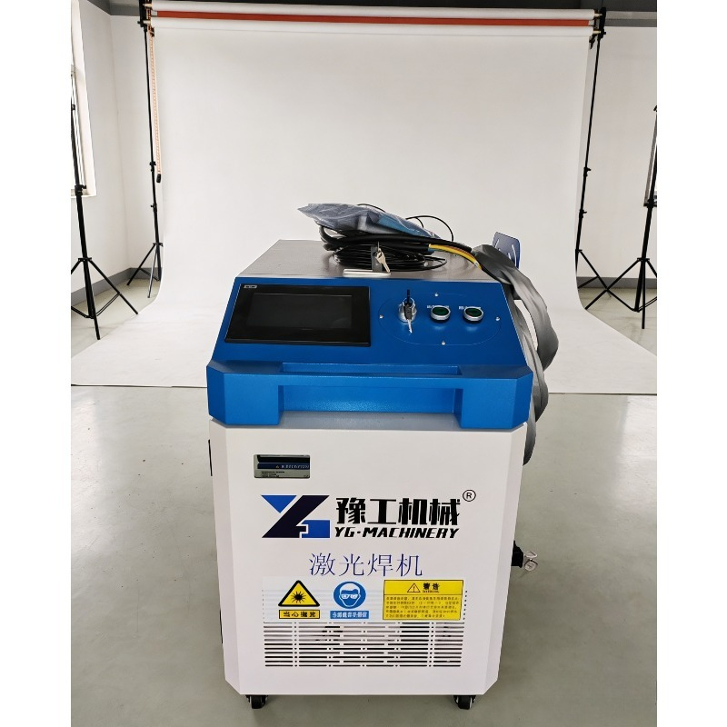 Handheld Fiber Laser Cleaning  - Industrial Laser Cleaning Equipment 评论和价格